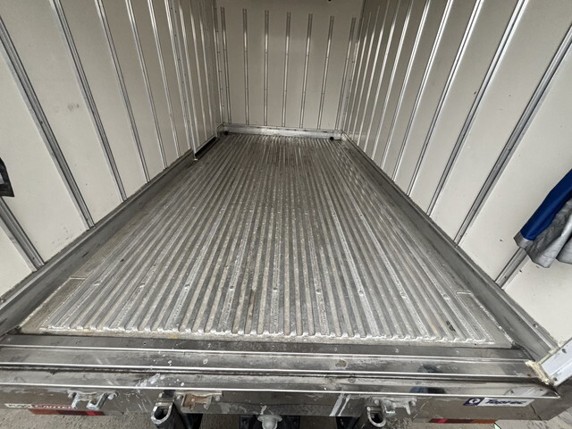 三菱ふそうキャンター冷凍車（冷蔵車）小型（2t・3t）[写真14]