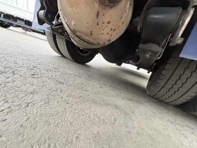 三菱ふそうキャンター冷凍車（冷蔵車）小型（2t・3t）[写真18]