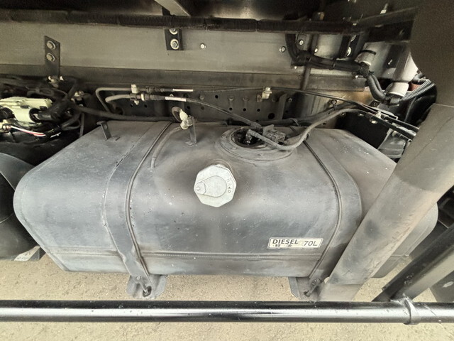 三菱ふそうキャンター冷凍車（冷蔵車）小型（2t・3t）[写真20]