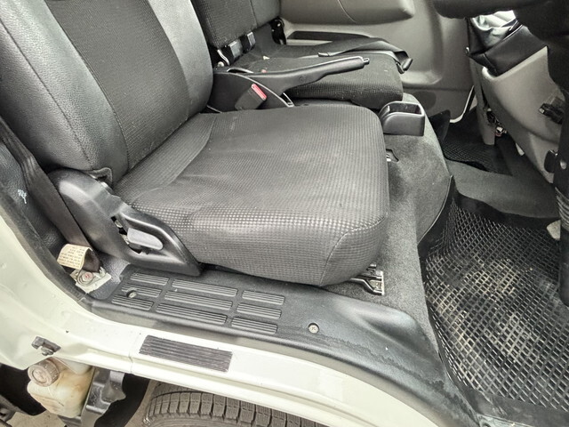 三菱ふそうキャンター冷凍車（冷蔵車）小型（2t・3t）[写真31]