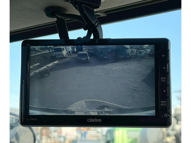 UDトラックスクオンミキサー車（コンクリートミキサー）大型（10t）[写真14]