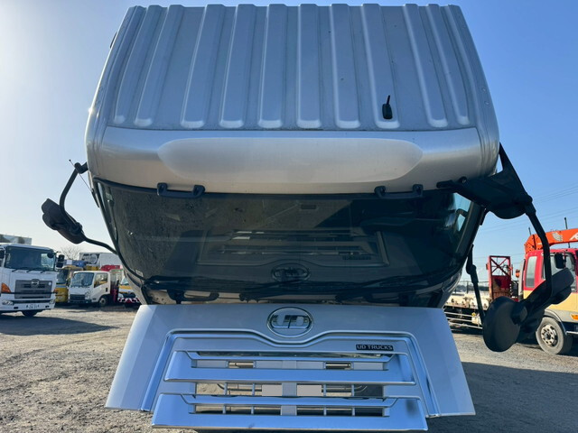 UDトラックスクオンミキサー車（コンクリートミキサー）大型（10t）[写真19]