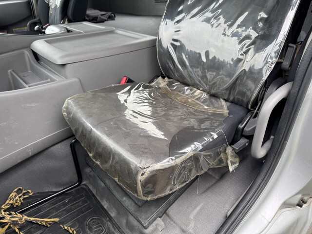 UDトラックスクオンミキサー車（コンクリートミキサー）大型（10t）[写真36]