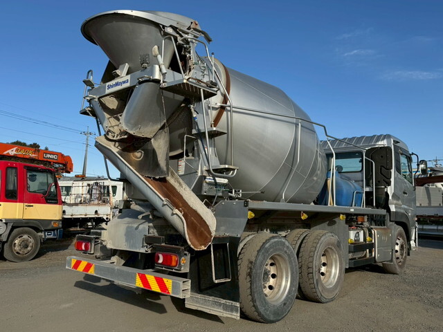 UDトラックスクオンミキサー車（コンクリートミキサー）大型（10t）[写真04]
