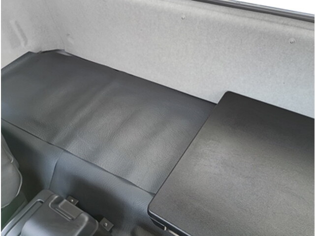 三菱ふそうファイターダンプ中型（4t）[写真24]