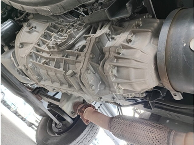 いすゞフォワードアルミウイング中型（4t）[写真10]