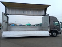 いすゞフォワードアルミウイング中型（4t）[写真16]