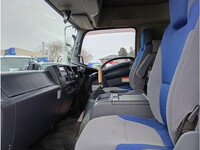 いすゞフォワードアルミウイング中型（4t）[写真25]