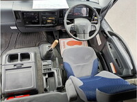 いすゞフォワードアルミウイング中型（4t）[写真27]