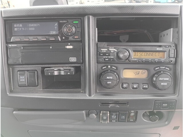 いすゞフォワードアルミウイング中型（4t）[写真27]