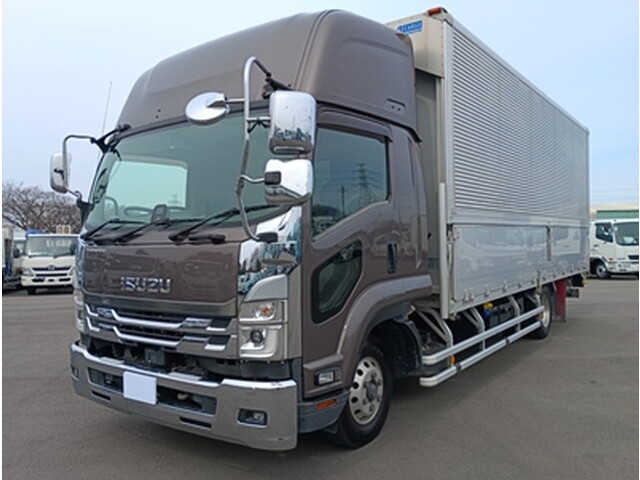 いすゞフォワードアルミウイング中型（4t）[写真05]