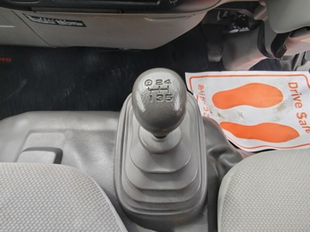 日野デュトロアルミバン小型（2t・3t）[写真24]