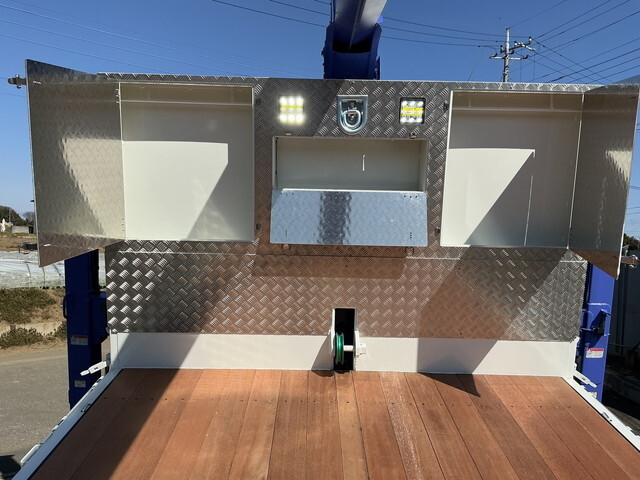 日野レンジャーセルフクレーン3段増トン（6t・8t）[写真10]