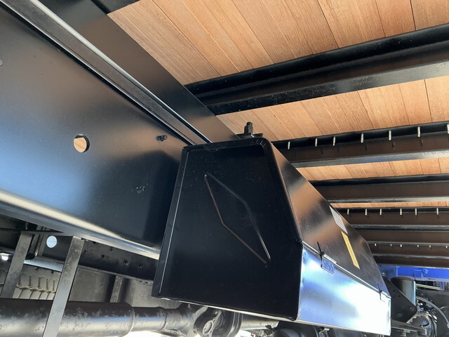 日野レンジャーセルフクレーン3段増トン（6t・8t）[写真19]