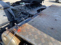 UDトラックスクオントレーラーヘッド（トラクターヘッド）大型（10t）[写真35]