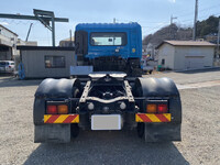 UDトラックスクオントレーラーヘッド（トラクターヘッド）大型（10t）[写真07]