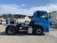 UDトラックスクオントレーラーヘッド（トラクターヘッド）大型（10t）[写真08]