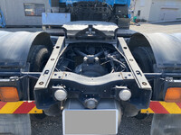 UDトラックスクオントレーラーヘッド（トラクターヘッド）大型（10t）[写真09]