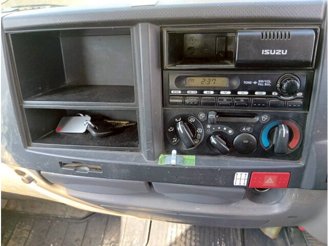 いすゞエルフダンプ小型（2t・3t）[写真14]