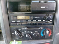 いすゞエルフダンプ小型（2t・3t）[写真18]