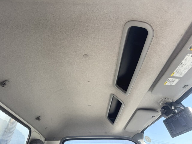 トヨタトヨエースボトルバン小型（2t・3t）[写真36]