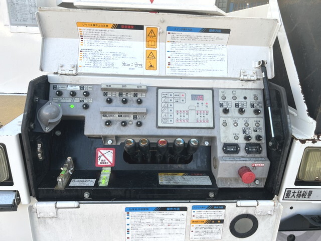 日野デュトロ高所作業車小型（2t・3t）[写真11]