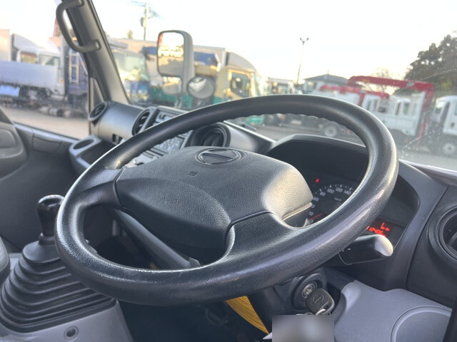 日野デュトロ高所作業車小型（2t・3t）[写真23]