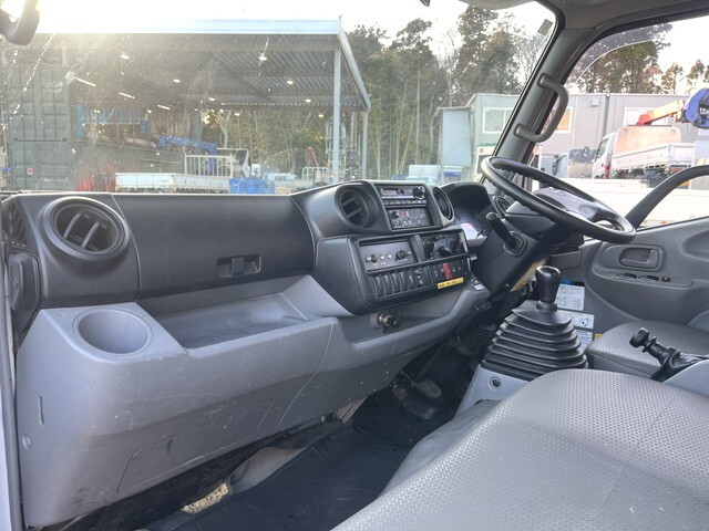 日野デュトロ高所作業車小型（2t・3t）[写真06]