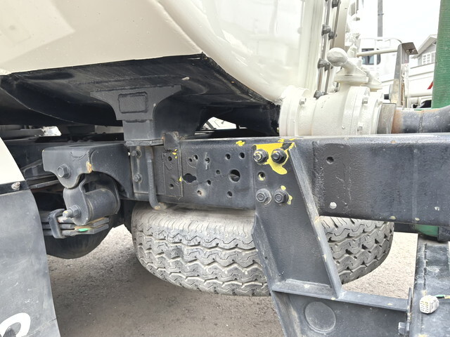 日野デュトロバキュームカー小型（2t・3t）[写真10]