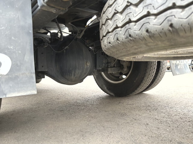 日野デュトロバキュームカー小型（2t・3t）[写真11]