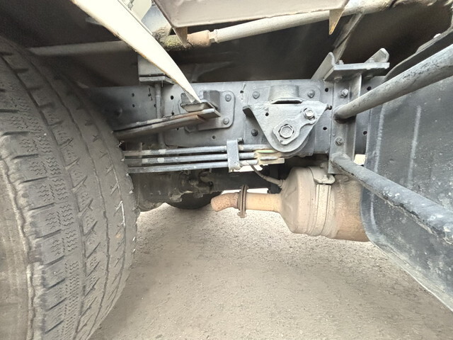 日野デュトロバキュームカー小型（2t・3t）[写真16]