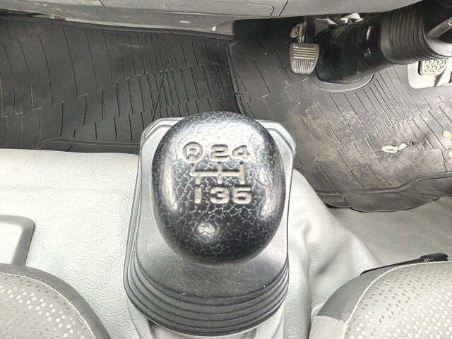 日野デュトロバキュームカー小型（2t・3t）[写真32]