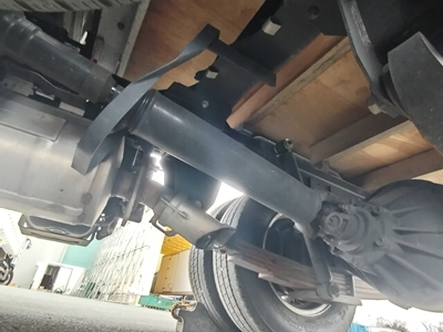 いすゞエルフダブルキャブ（Wキャブ）小型（2t・3t）[写真12]