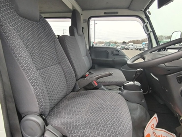 いすゞエルフダブルキャブ（Wキャブ）小型（2t・3t）[写真20]