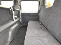 いすゞエルフダブルキャブ（Wキャブ）小型（2t・3t）[写真24]