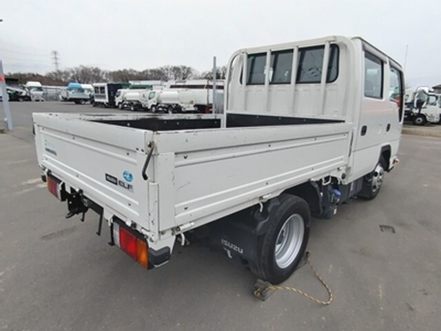 いすゞエルフダブルキャブ（Wキャブ）小型（2t・3t）[写真04]