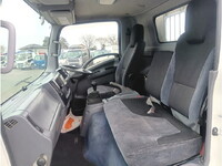 いすゞエルフアルミブロック小型（2t・3t）[写真22]