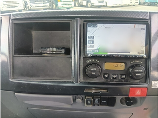 いすゞエルフアルミブロック小型（2t・3t）[写真23]