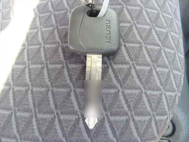 いすゞエルフダブルキャブ（Wキャブ）小型（2t・3t）[写真22]