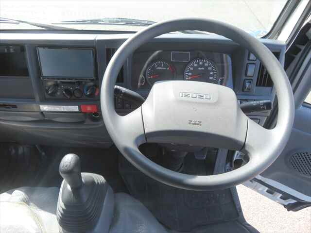 いすゞエルフダブルキャブ（Wキャブ）小型（2t・3t）[写真23]