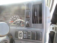 いすゞエルフダブルキャブ（Wキャブ）小型（2t・3t）[写真30]