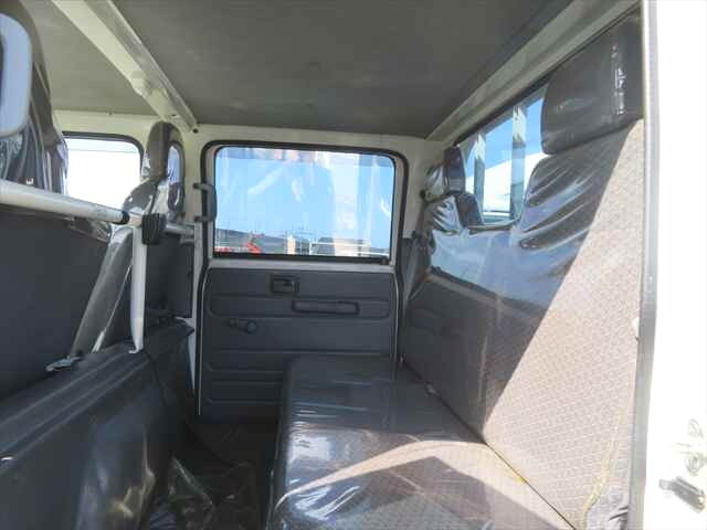 いすゞエルフダブルキャブ（Wキャブ）小型（2t・3t）[写真37]