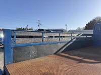 日野デュトロ平ボディ小型（2t・3t）[写真23]