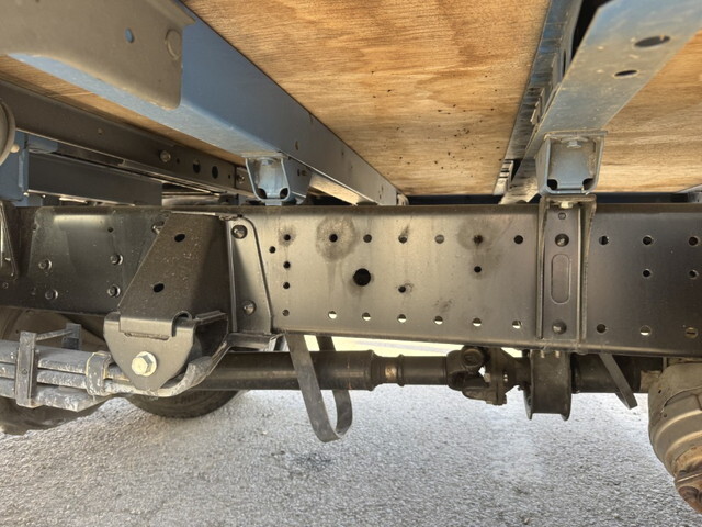 日野デュトロ平ボディ小型（2t・3t）[写真25]