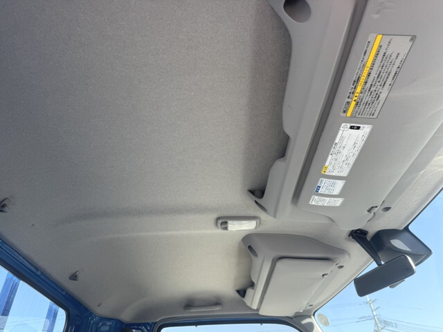 日野デュトロ平ボディ小型（2t・3t）[写真06]