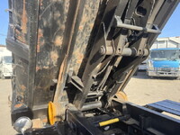 三菱ふそうキャンターコンテナ専用車小型（2t・3t）[写真21]