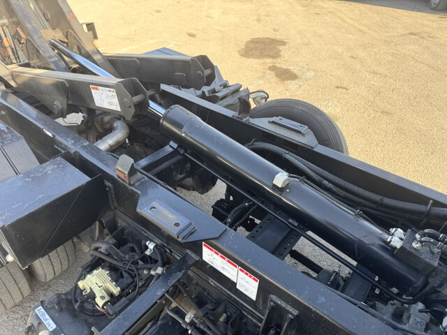 三菱ふそうキャンターコンテナ専用車小型（2t・3t）[写真25]