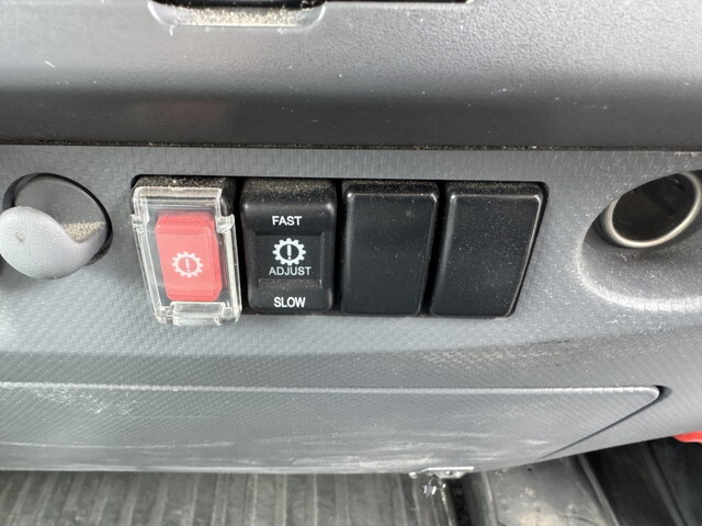 いすゞエルフ保冷バン小型（2t・3t）[写真22]