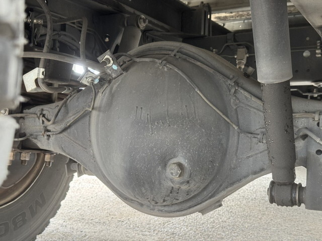 いすゞエルフ保冷バン小型（2t・3t）[写真30]