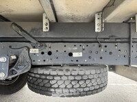 いすゞエルフ保冷バン小型（2t・3t）[写真32]